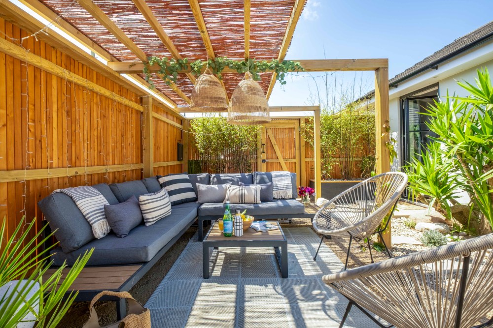 Mandalay : A Hidden Coastal Retreat in Camber  image