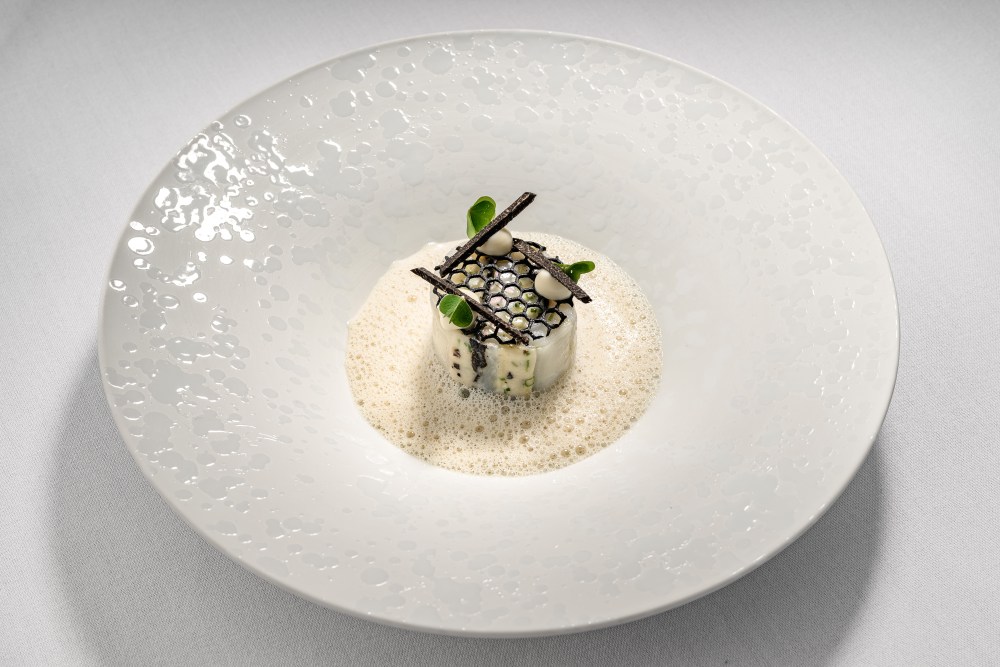 MICHELIN STAR RETAINED BY THE SAMLING image